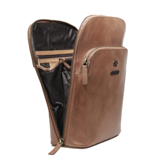 Mochila de Cuero, Color Camel, Modelo 2105 - Gino Rodinis