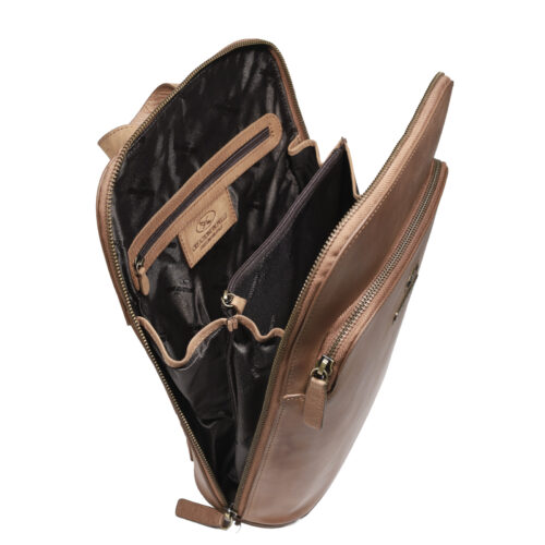 Mochila de Cuero, Color Camel, Modelo 2105 - Gino Rodinis
