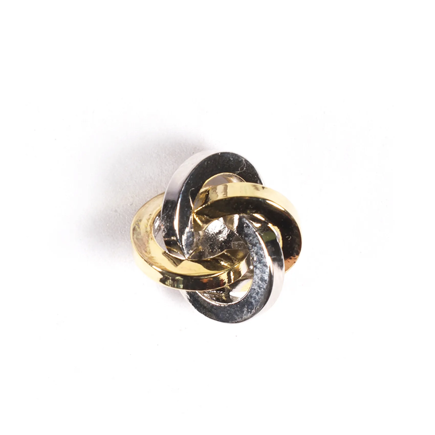 Pin 036 | Átomo en Colores