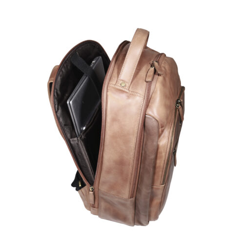 Mochila de Cuero, Color Camel, Modelo 2113 - Gino Rodinis
