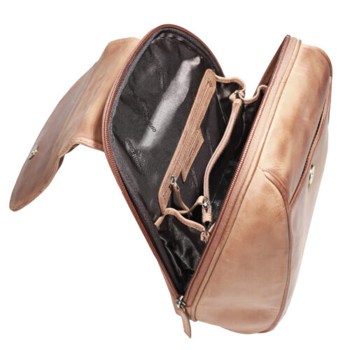 Mochila de Cuero, Color Camel, Modelo 2115 - Gino Rodinis